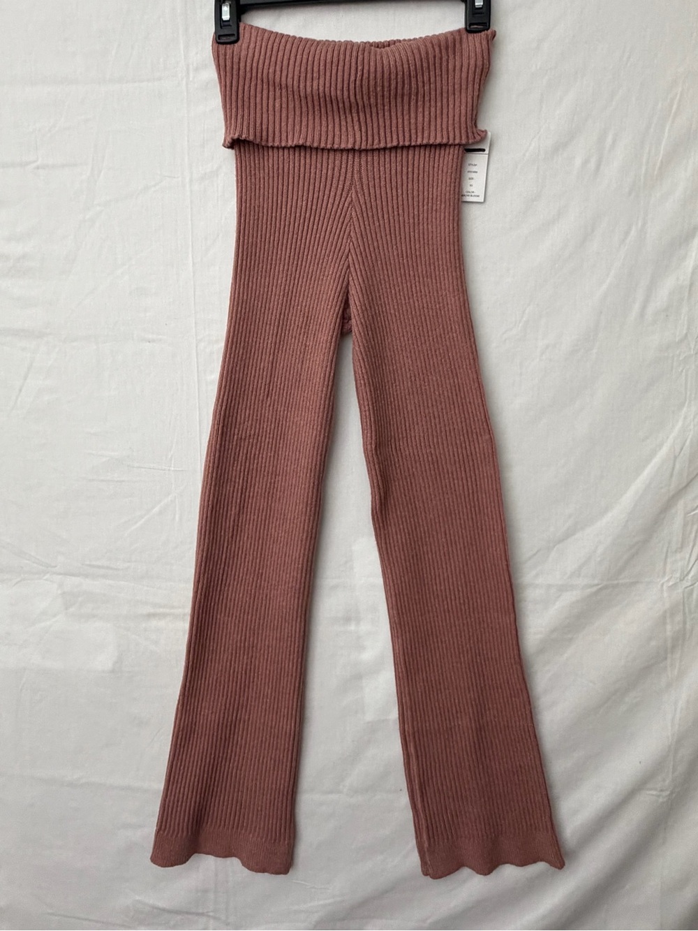 Pink Rose Women’s Mauve Ribbed Knit Flare Pants Size XS NWT (A768)